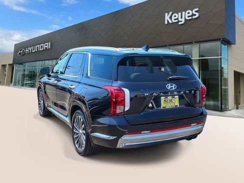 Certified 2023 Hyundai Palisade Calligraphy FWD image 7