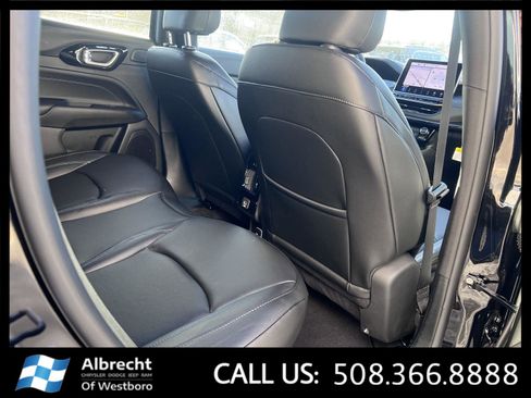 New 2026 Jeep Compass Limited w/ Sun, Sound & Navigation Group image 13