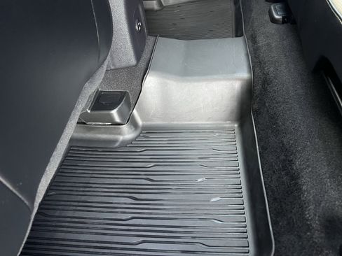 Used 2022 Ford Escape SEL image 19