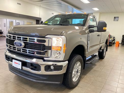 New 2026 Ford F250 XLT w/ FX4 Off-Road Package AWD/4WD image 4