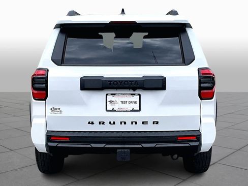 Certified 2025 Toyota 4Runner SR5 image 4