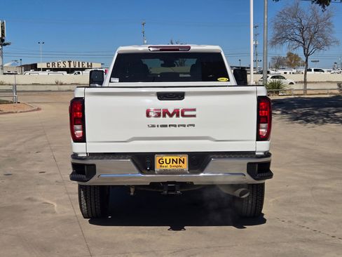 Used 2024 GMC Sierra 2500 Pro w/ Convenience Package image 4