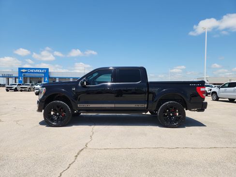 Used 2022 Ford F150 Lariat w/ Equipment Group 502A High AWD/4WD image 4