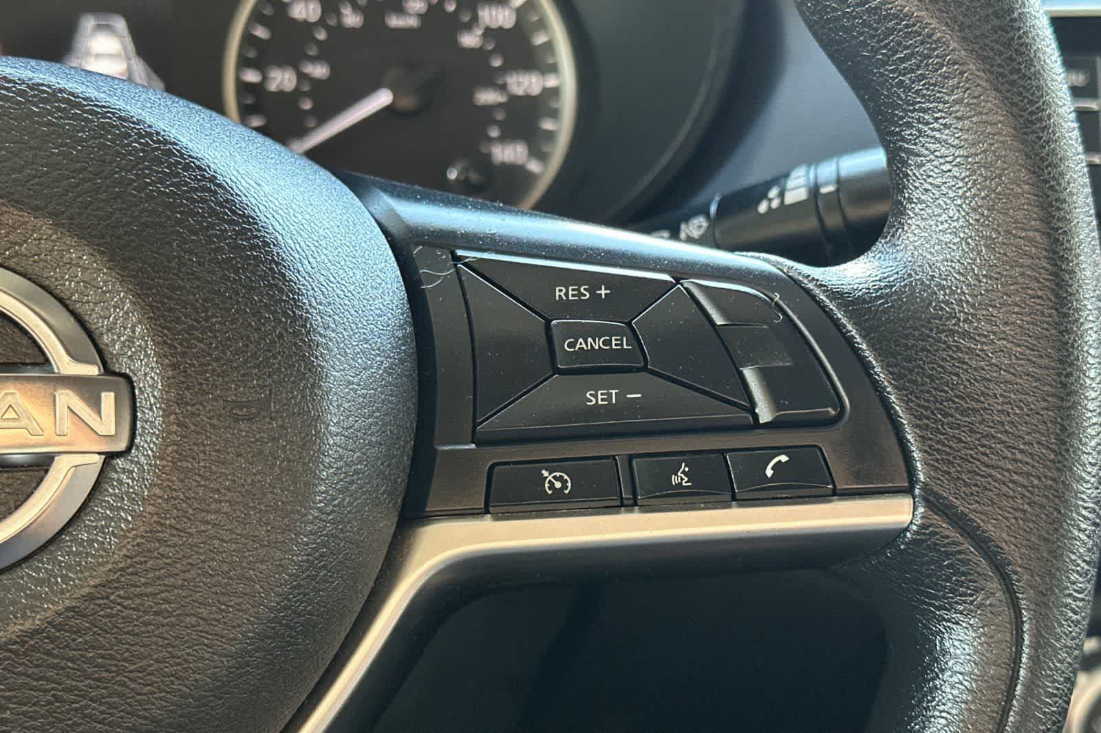 Used 2023 Nissan Versa SV FWD image 27