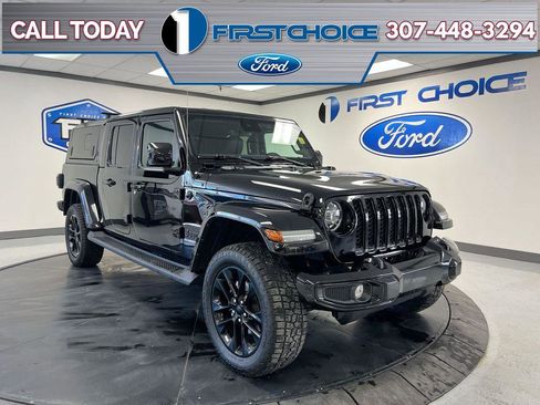 Used 2021 Jeep Gladiator Overland AWD/4WD image 1