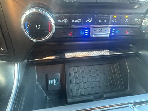 Used 2023 Ford F150 Raptor w/ Raptor 37 Performance Package AWD/4WD image 17