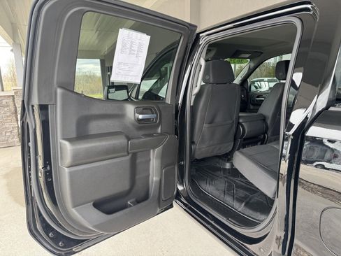 Used 2025 Chevrolet Silverado 1500 Custom image 9