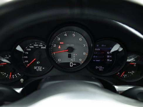 Used 2015 Porsche 911 Targa 4S image 30