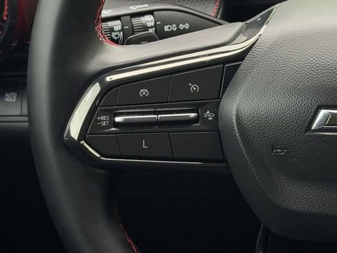 Used 2025 Chevrolet Equinox RS w/ Safety and Technology Package image 13