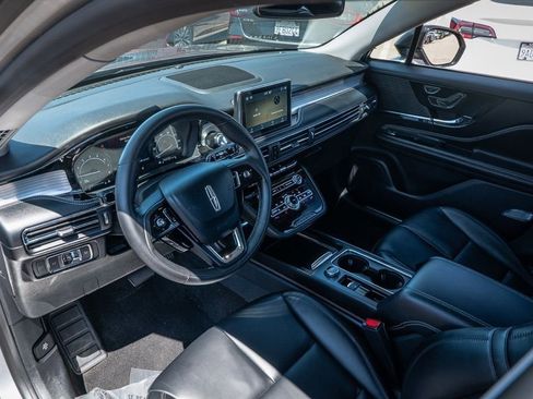 Used 2022 Lincoln Corsair Standard image 15