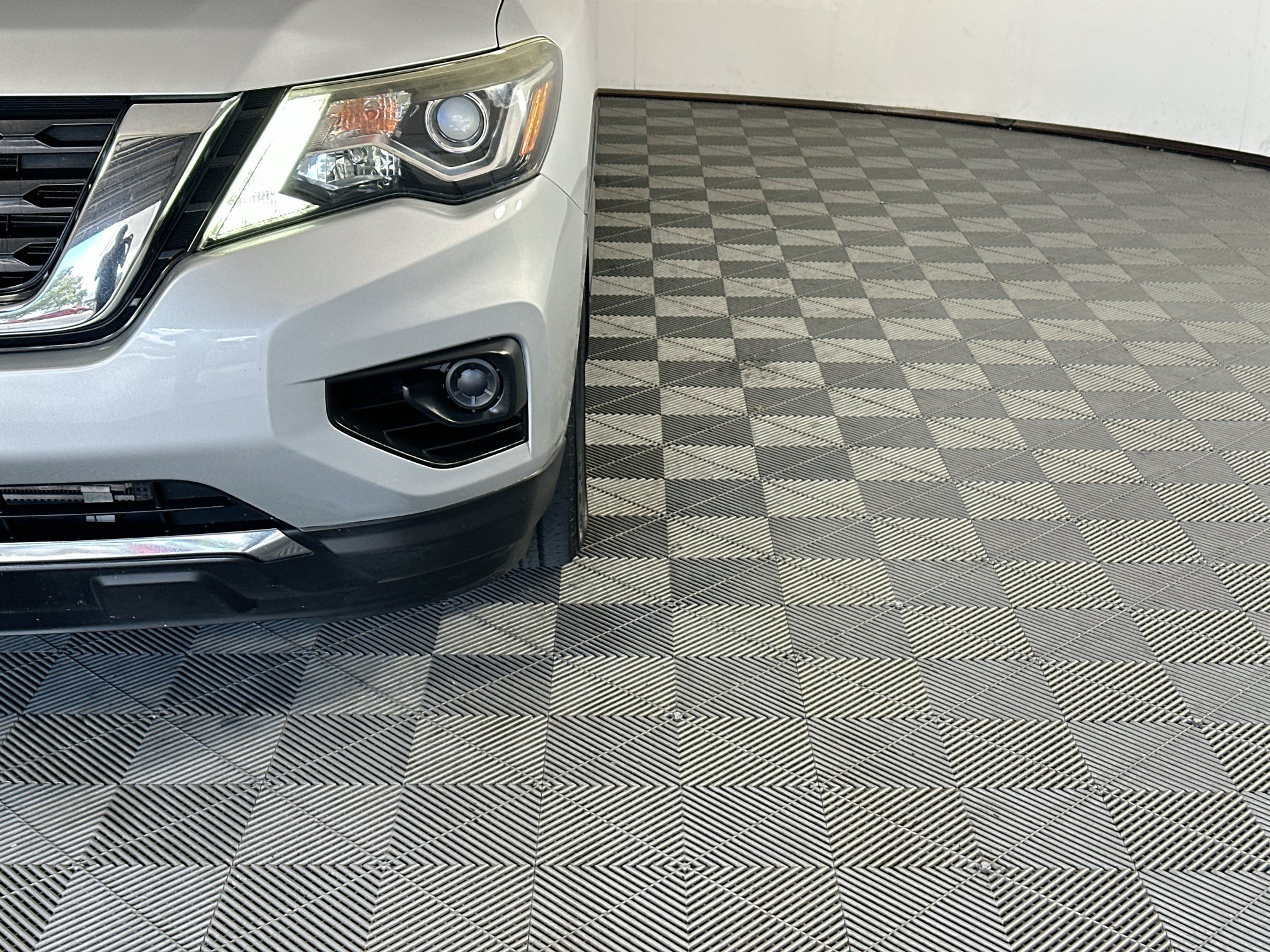 Used 2020 Nissan Pathfinder S FWD image 9