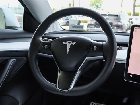 Used 2023 Tesla Model 3 Performance AWD/4WD image 18