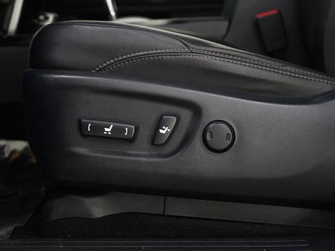 Used 2017 Toyota 4Runner SR5 Premium image 21