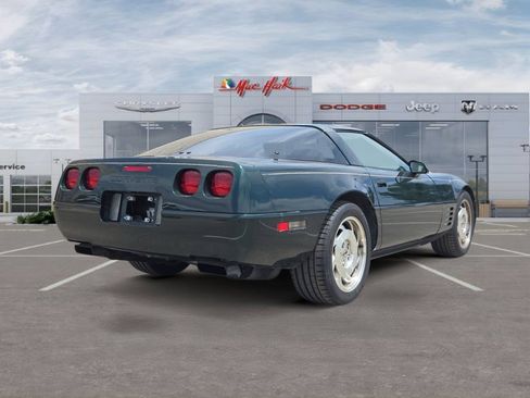 Used 1994 Chevrolet Corvette Coupe RWD image 5