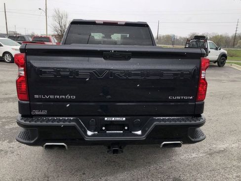 Used 2023 Chevrolet Silverado 1500 Custom Trail Boss AWD/4WD image 18