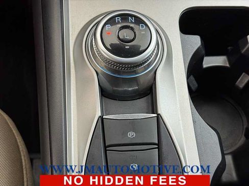 Used 2023 Ford Explorer XLT AWD/4WD image 33