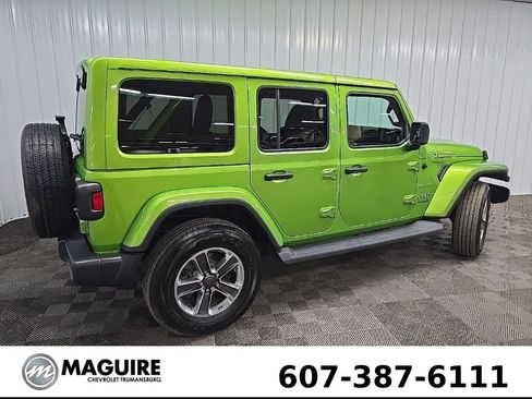 Used 2020 Jeep Wrangler Unlimited Sahara w/ Uconnect 4C Nav & Sound Group AWD/4WD image 3