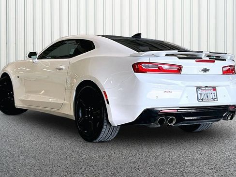 Used 2016 Chevrolet Camaro SS RWD image 21