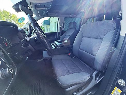 Used 2018 Chevrolet Silverado 1500 LT w/ LT Eassist Package image 15