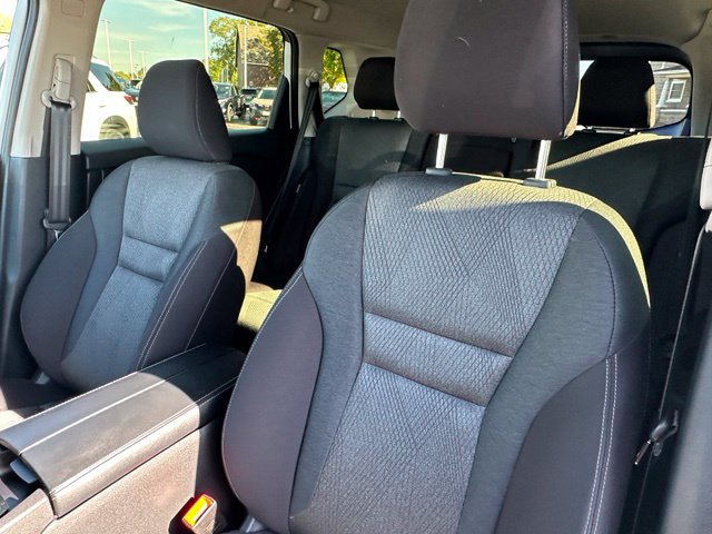 Certified 2025 Nissan Rogue SV AWD/4WD image 23