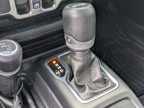 Used 2021 Jeep Wrangler Unlimited Sport AWD/4WD image 10