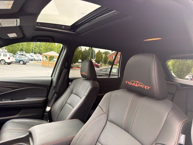 Certified 2025 Honda Passport TrailSport image 14
