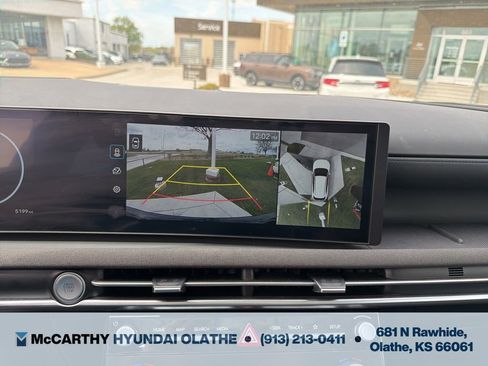 Used 2025 Hyundai Tucson Limited AWD/4WD image 11