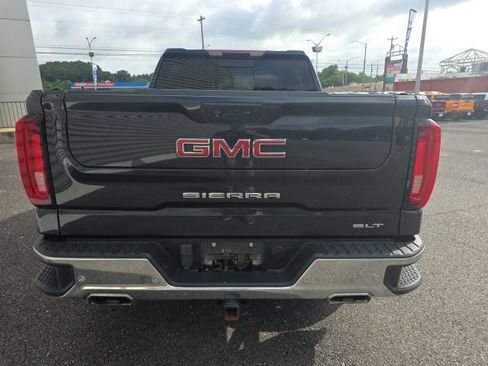 Used 2022 GMC Sierra 1500 SLT w/ SLT Premium Plus Package AWD/4WD image 9