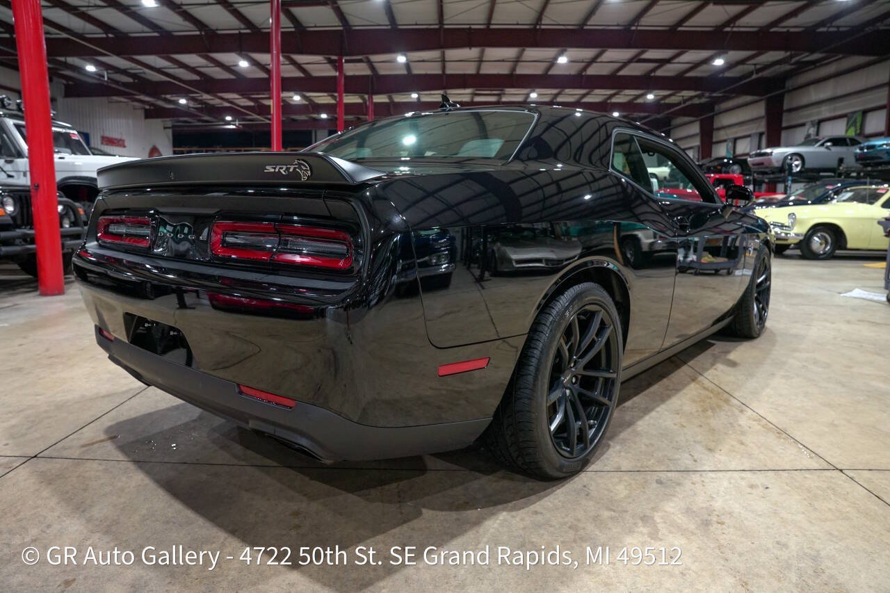 Used 2023 Dodge Challenger SRT Hellcat RWD image 8