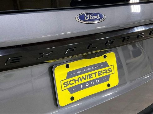 Certified 2025 Ford Explorer ST-Line w/ ST-Line Street Pack image 8