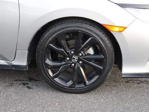 Used 2018 Honda Civic Sport image 10
