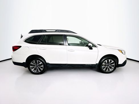 Used 2017 Subaru Outback 2.5i Limited image 10
