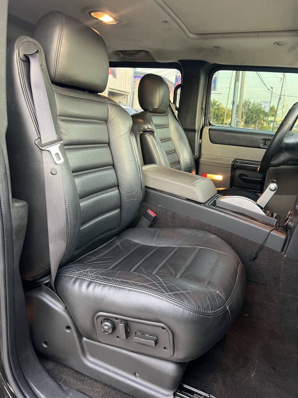 Used 2006 HUMMER H2 SUT AWD/4WD image 32