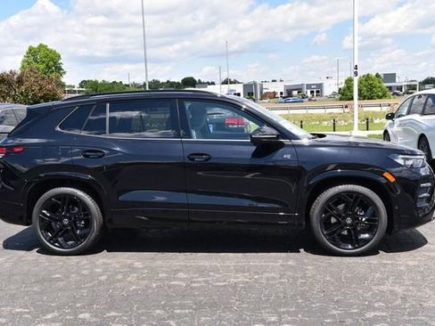 New 2026 Volkswagen Tiguan SE R-Line FWD image 5