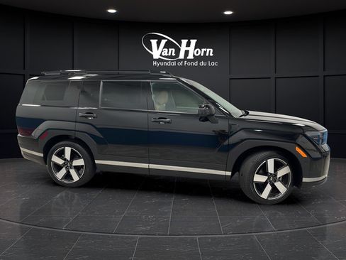 Used 2024 Hyundai Santa Fe Limited AWD/4WD image 8