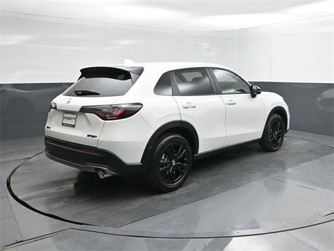 New 2026 Honda HR-V Sport image 11