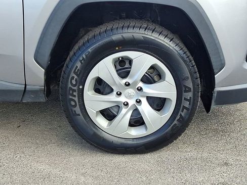 Used 2019 Toyota RAV4 LE w/ All Weather Liner Package AWD/4WD image 10