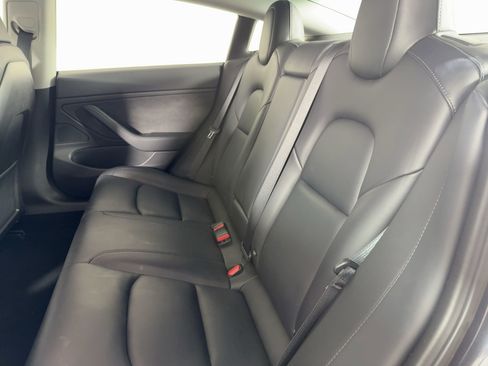 Used 2018 Tesla Model 3 Long Range image 21