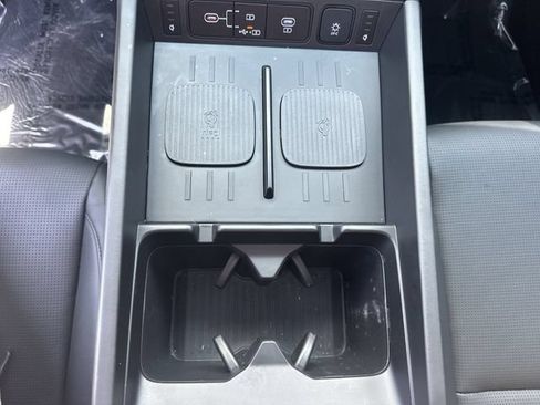 Certified 2025 Hyundai Santa Fe Calligraphy AWD/4WD image 18
