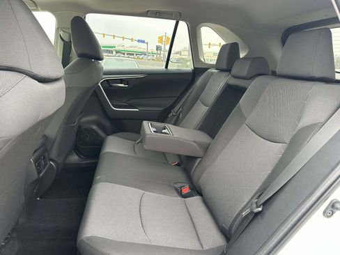 Used 2024 Toyota RAV4 XLE w/ Convenience Package image 12