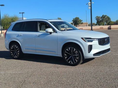 New 2026 Volvo XC90 B6 Ultra w/ Protection Package AWD/4WD image 4