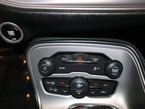 Used 2023 Dodge Challenger SXT RWD image 37