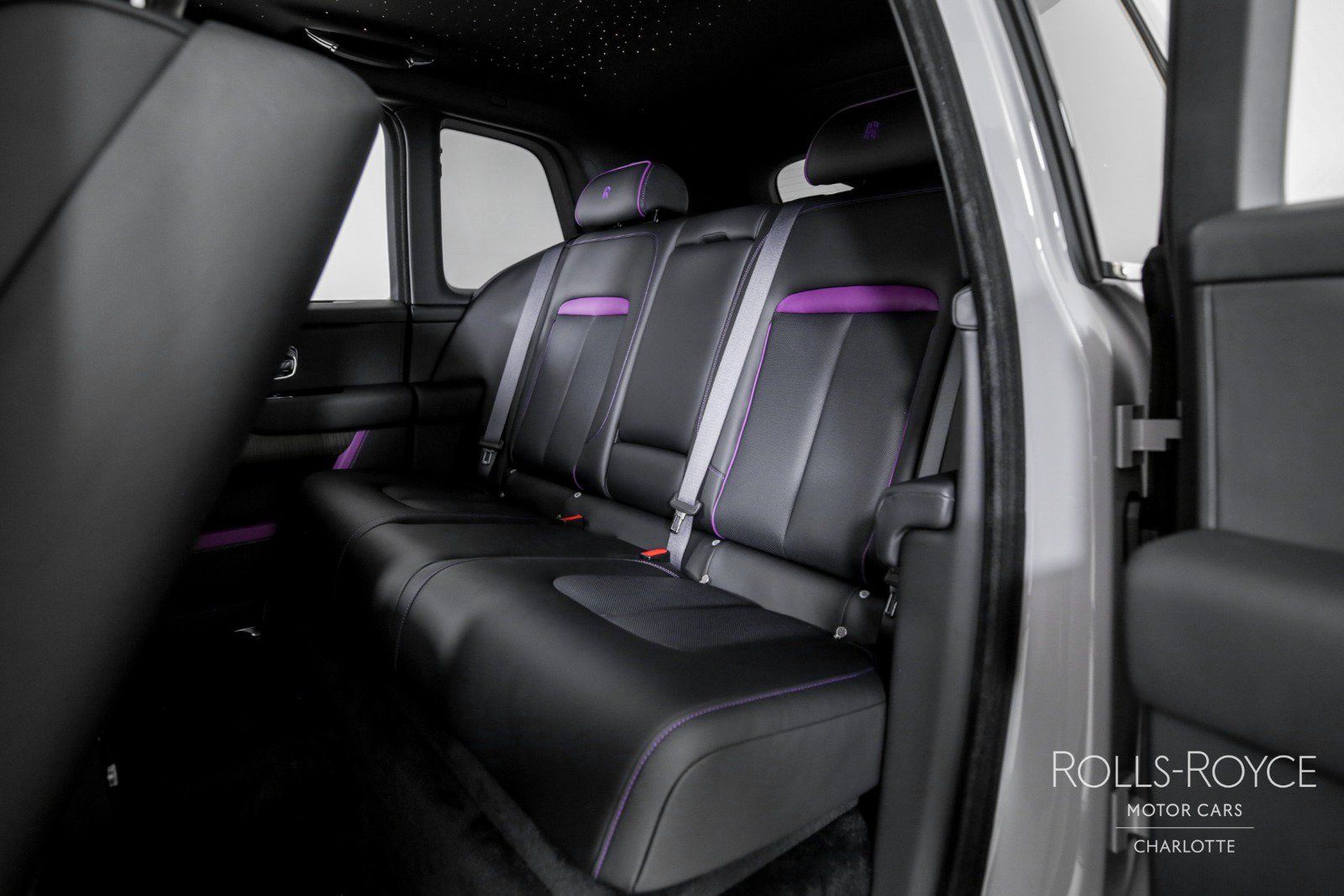 Used 2025 Rolls-Royce Cullinan AWD/4WD image 19