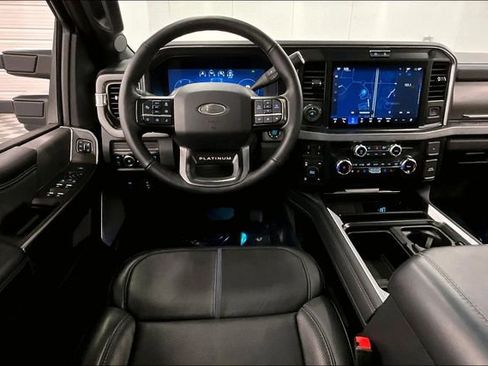 Used 2025 Ford F350 Platinum AWD/4WD image 6