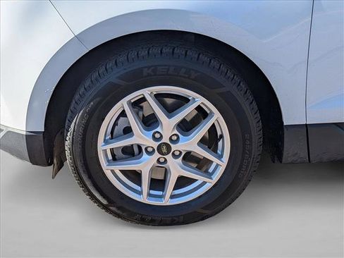 Used 2023 Ford Edge SEL image 9