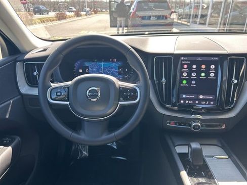 Certified 2025 Volvo XC60 B5 Plus AWD/4WD image 18