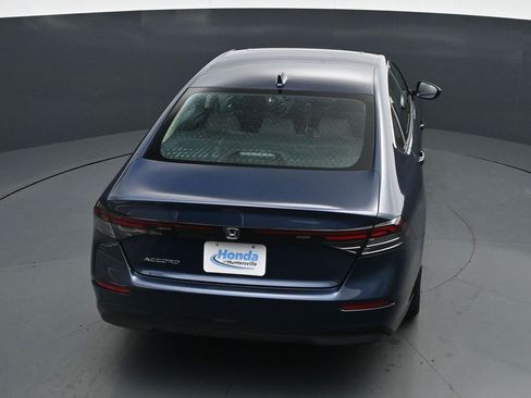 Used 2023 Honda Accord EX image 18