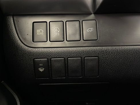 Certified 2019 Toyota Highlander FWD V6 image 28