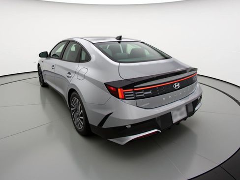 Used 2025 Hyundai Sonata SEL image 6