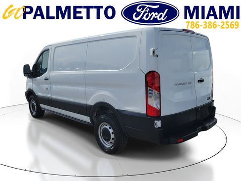 Used 2019 Ford Transit 250 130 Low Roof RWD image 4